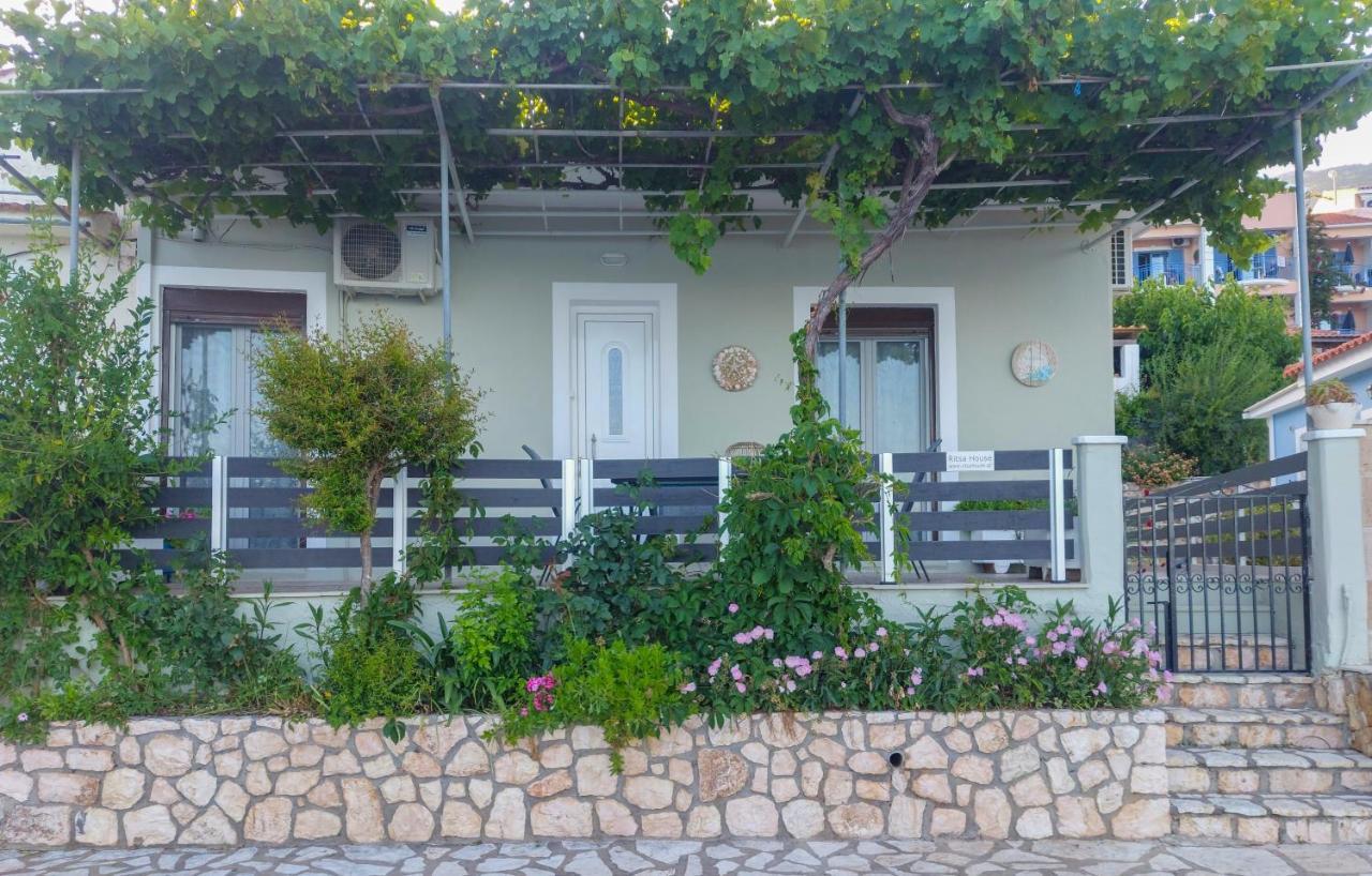 Ritsa House Villa Agia Efimia Exterior photo